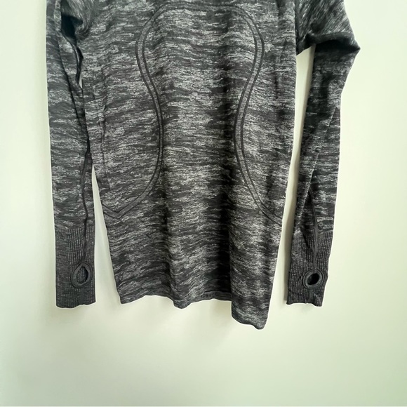 Lululemon Swiftly Tech Long Sleeve Crew Heathered Black /White 8 Athletic Top - Picture 6 of 14